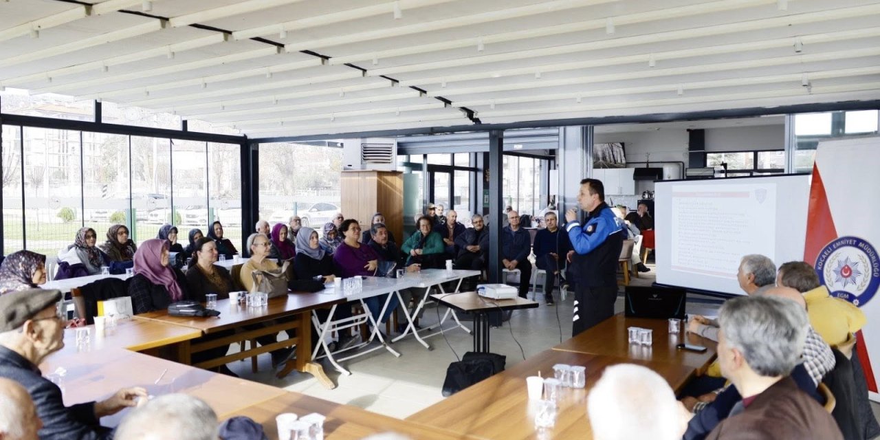 60+ Aktif Yaşlanma Kulübü'nde  güvenlik bilgilendirme programı