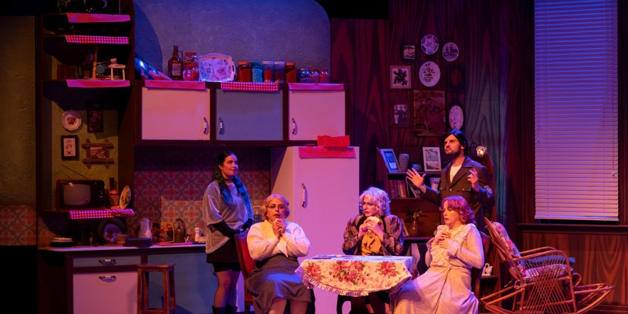 “Üç Jokerli Konken” Gebze’de seyirciyle buluştu