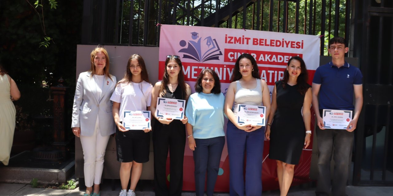 İzmit’te dayanışmanın adı: Kadın ve aile hizmetleri