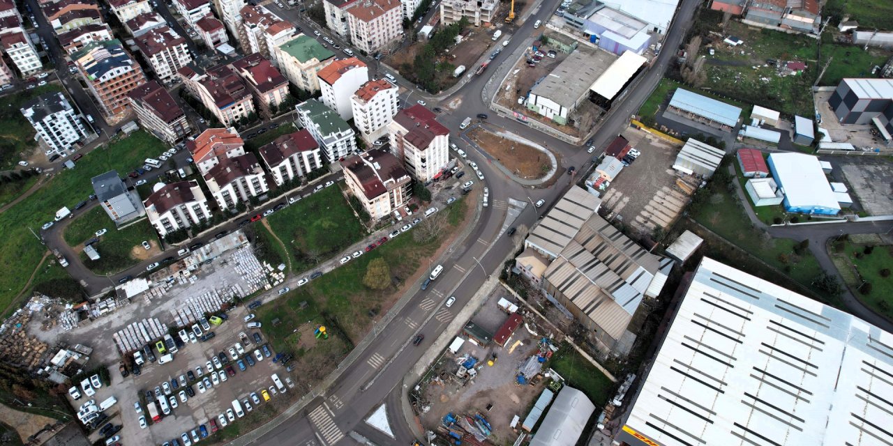 Ahmet Penbegüllü Bulvarı’na Dönel Kavşak