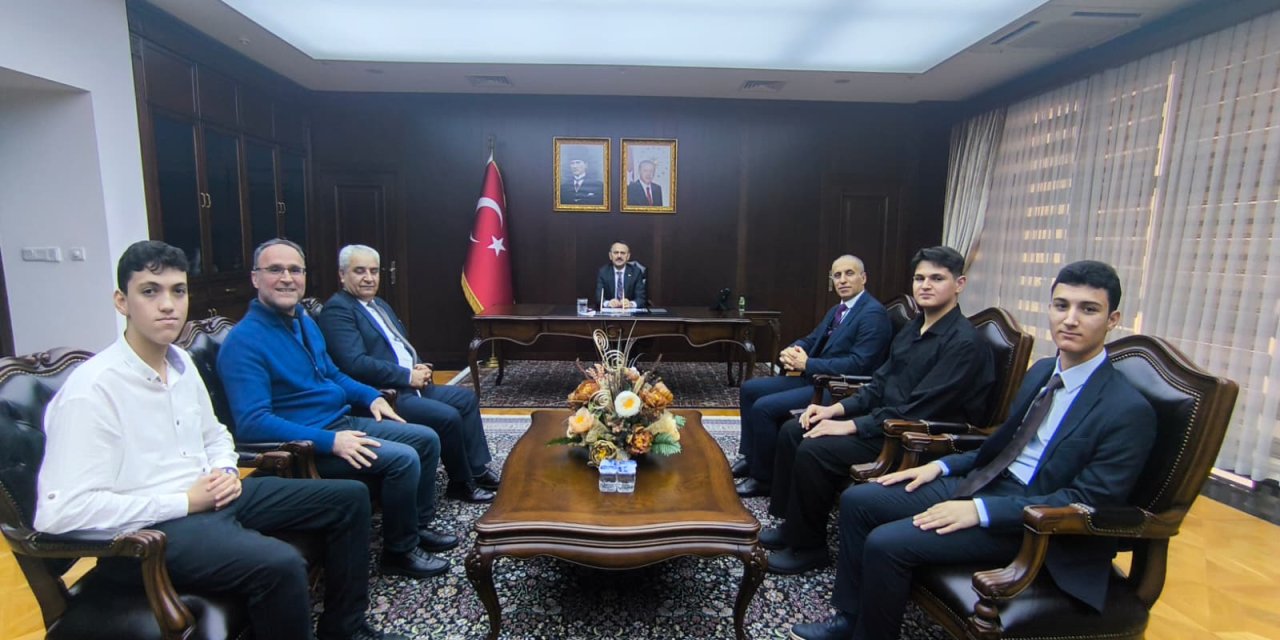 Gebze Anadolu Lisesi’nden  Vali İlhami Aktaş'a Ziyaret