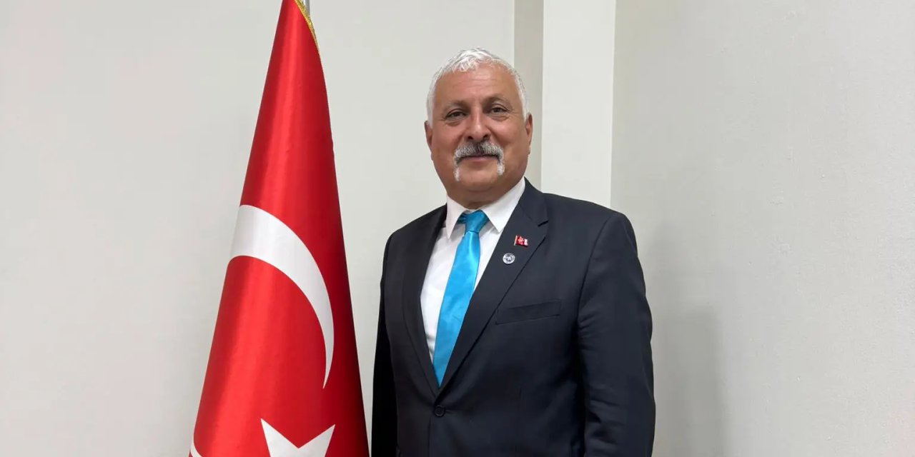 Hürriyetçi eğitim sen’den   bayrak saygısızlığına sert tepki