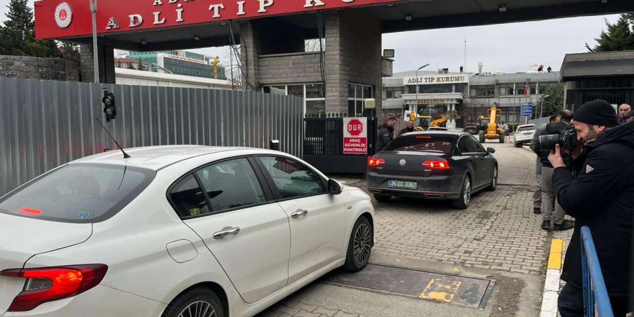 Rus yüzücünün ailesi DNA testi için Adli Tıp Kurumuna geldi