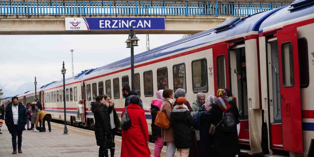 YURT İÇİNDE    21 milyon 548 bin kişi seyahate çıktı