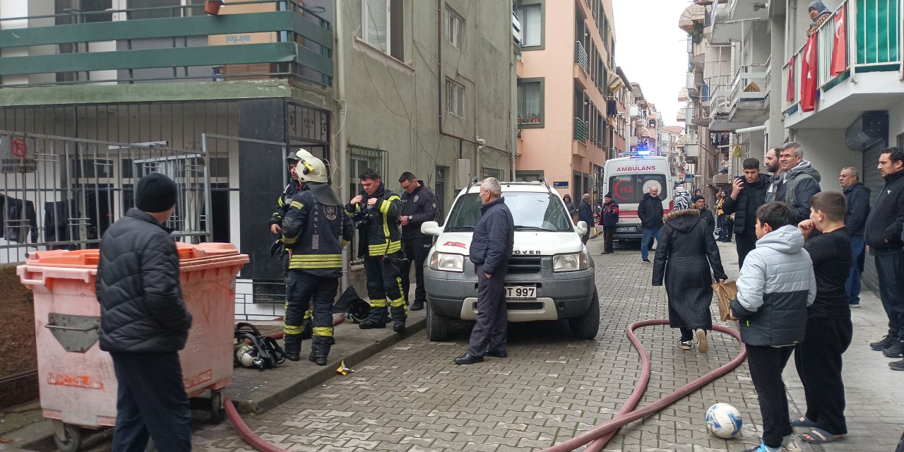 Tersane işçilerinin kaldığı evde yangın
