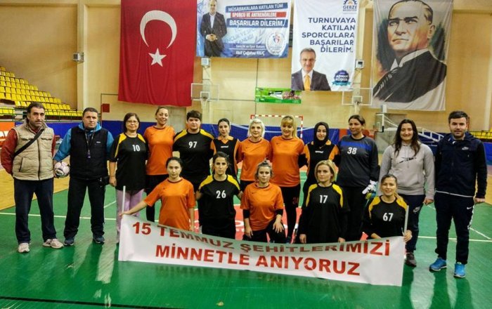 Saha Bayan Futbolcuların