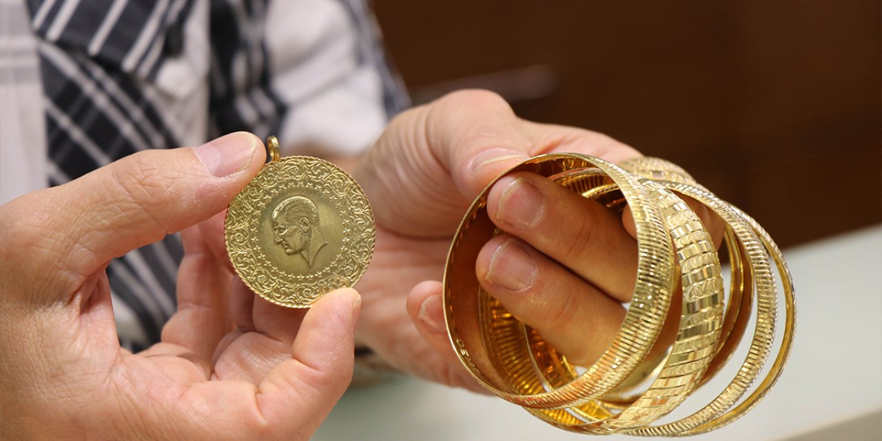 Altının Gramı 8 Bine Dayandı! Altın Fiyatları Zirveyi Gördü (28 Ocak 2026)