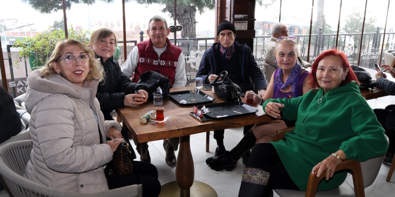 Saygınlar Kulübü’nde gülümseyen yüzler