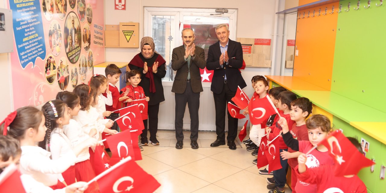 Çocuk kulüplerinde bayrak coşkusu