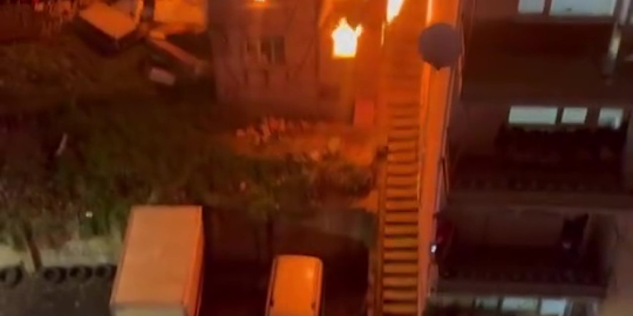 İzmit’te ahşap ev alevlere teslim oldu