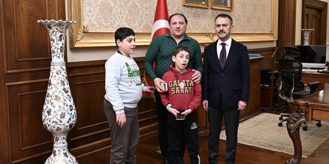 Hamit Haydar, Vali Aktaş’ı Ziyaret Etti