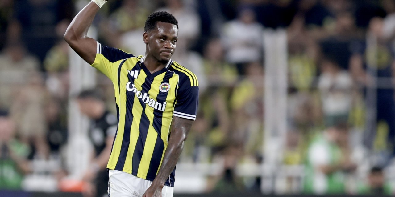 Jhon Duran, kiralık olarak Zenit'te