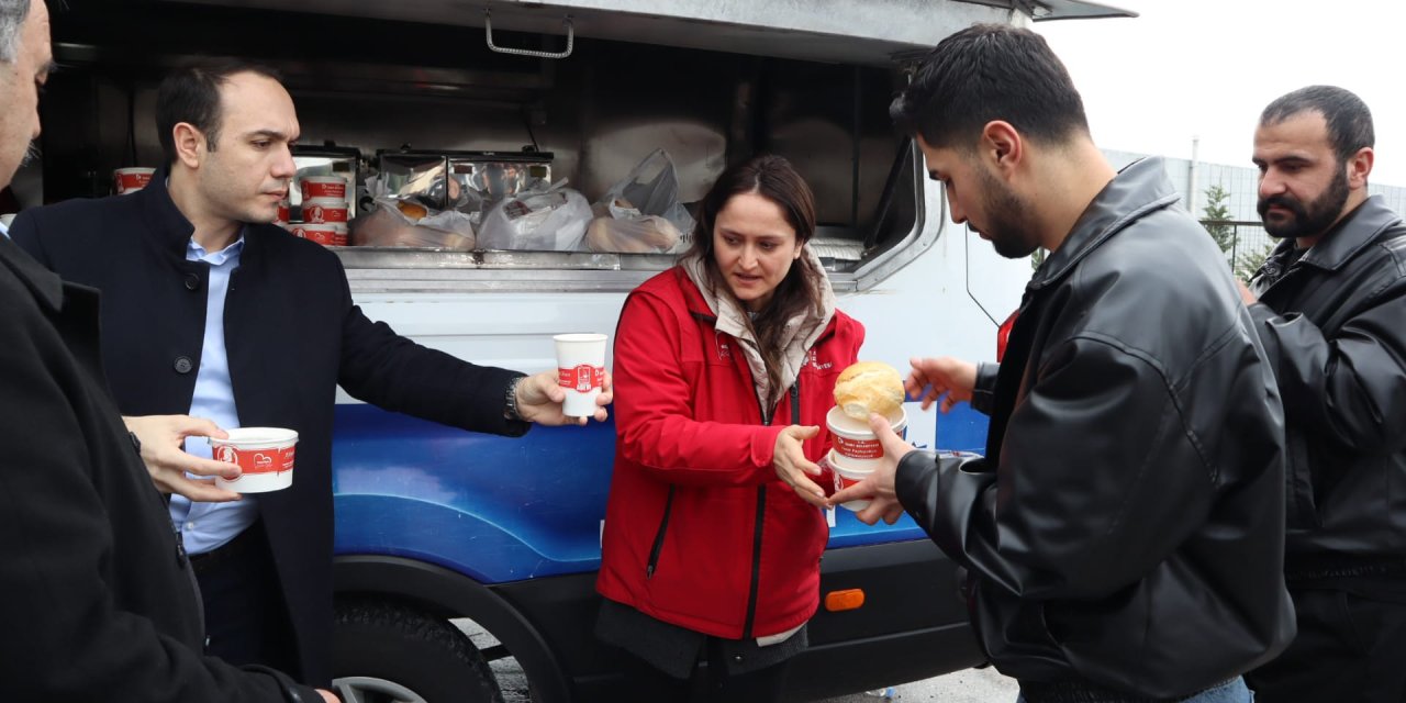 Migros depo işçilerinin direnişine destek