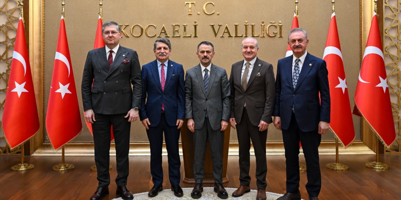 CHP'li vekillerden Vali Aktaş'a Ziyaret