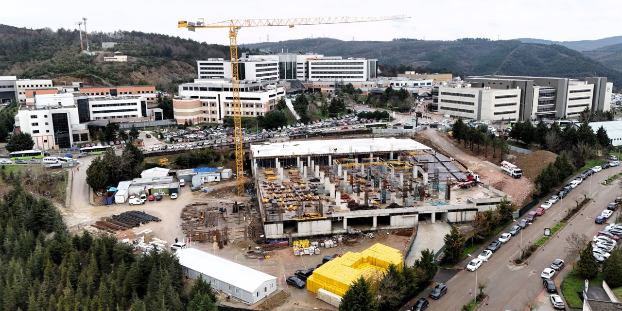 Otoparkın ilk katı hizmete alındı