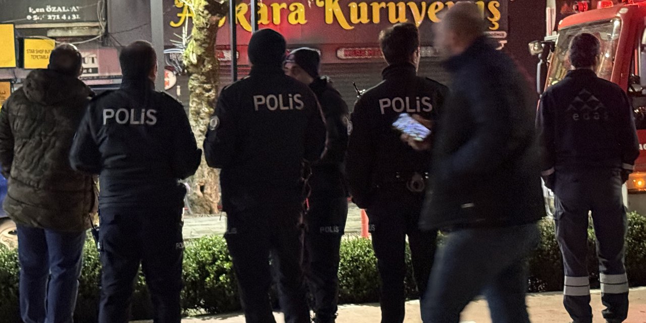 7 katlı binanın çatısında korkutan yangın