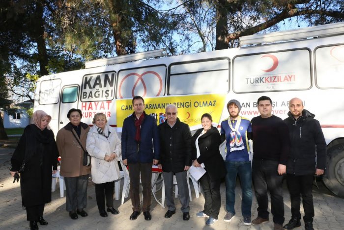 İlk kanı rektör Görgün verdi