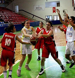 Genç kızlarda Play-Off heyecanı