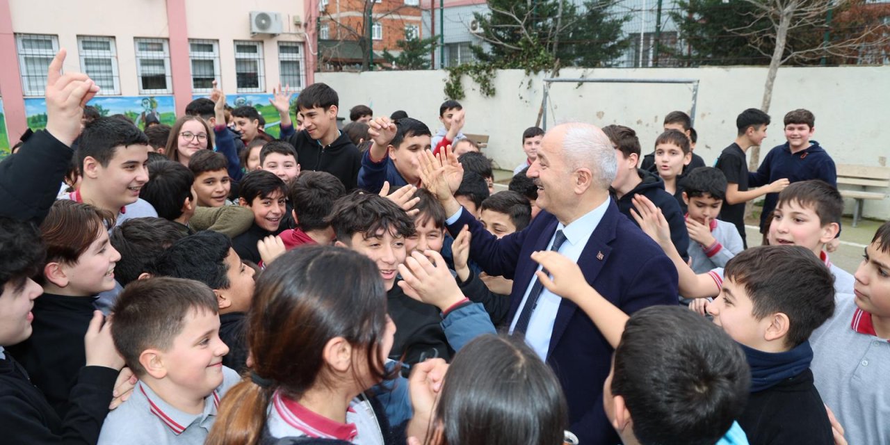 Başkan Büyükgöz'den Okullara Ziyaret