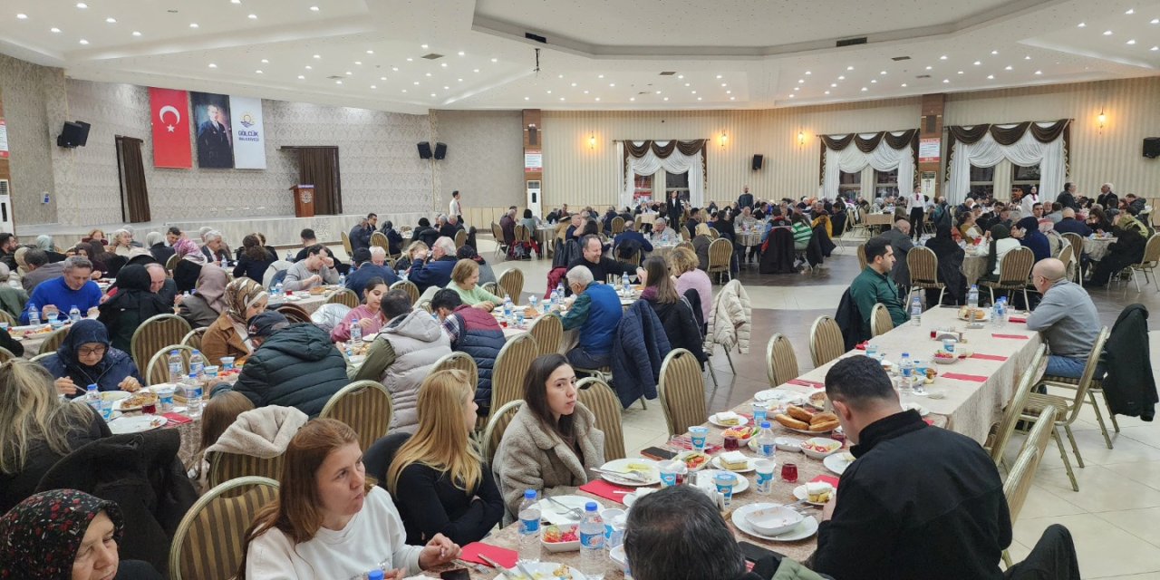 Başkan Sezer Şehit ve Gazi Aileleri ile İftarda