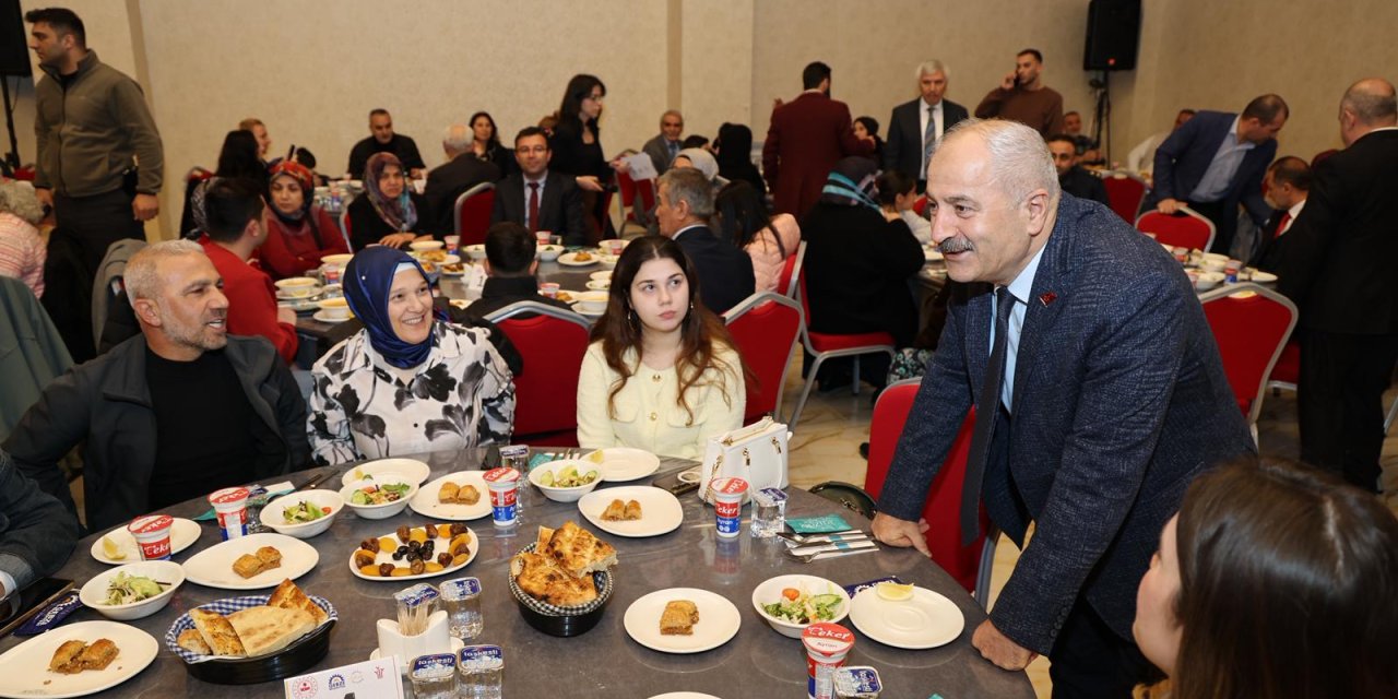 Büyükgöz Şehit Aileleri ve Gazilerle İftar Sofrasında Buluştu