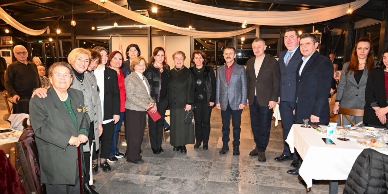 Çifti, Huzurevi Sakinleriyle İftar Yaptılar