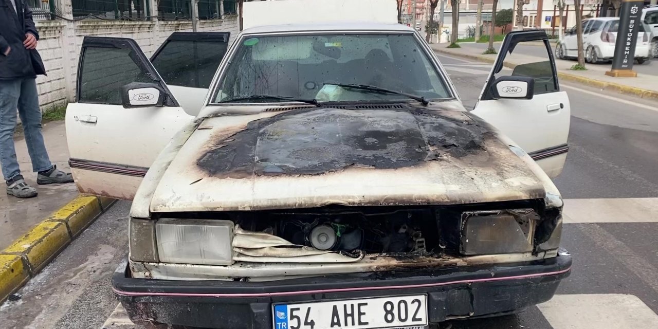 Seyir halindeki araçta yangın