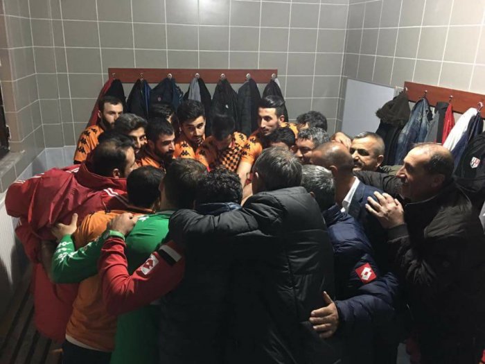 DİLOVASI BLD: 1 G.DENİZLİKÖYÜSPOR: 0