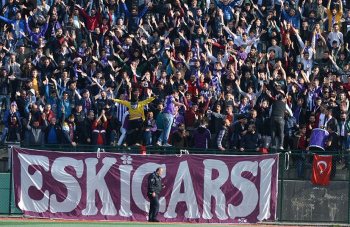 TARTIŞMASIZ LİDER ESKİÇARŞI