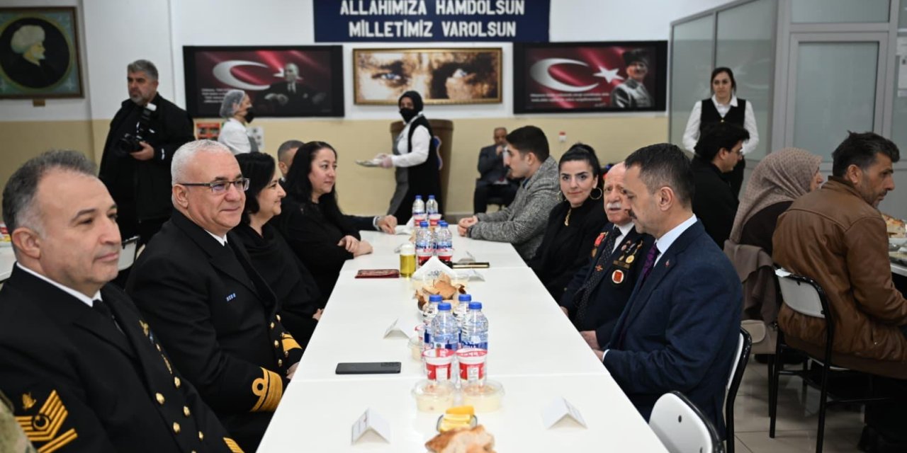 Vali Aktaş, İftar Programına Katıldı