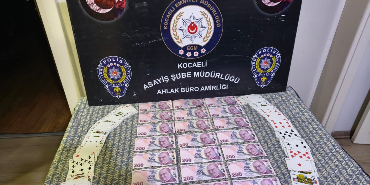 Karamürsel’de Kumar Baskını:4 Kişiye 46 Bin TL Ceza