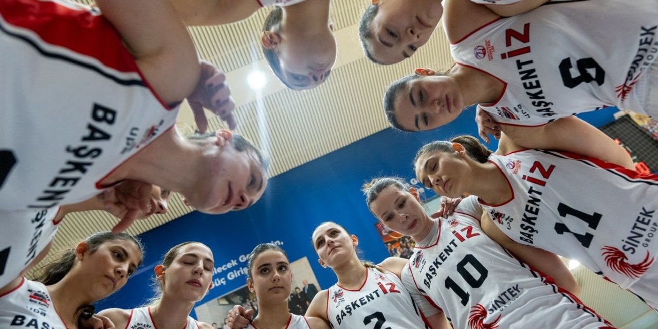 Başkent İz Kadınları Yarı Finalde