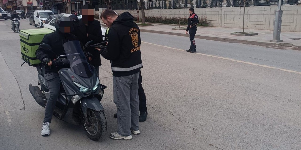 İzmit’te Okul Çevrelerine Sıkı Denetim