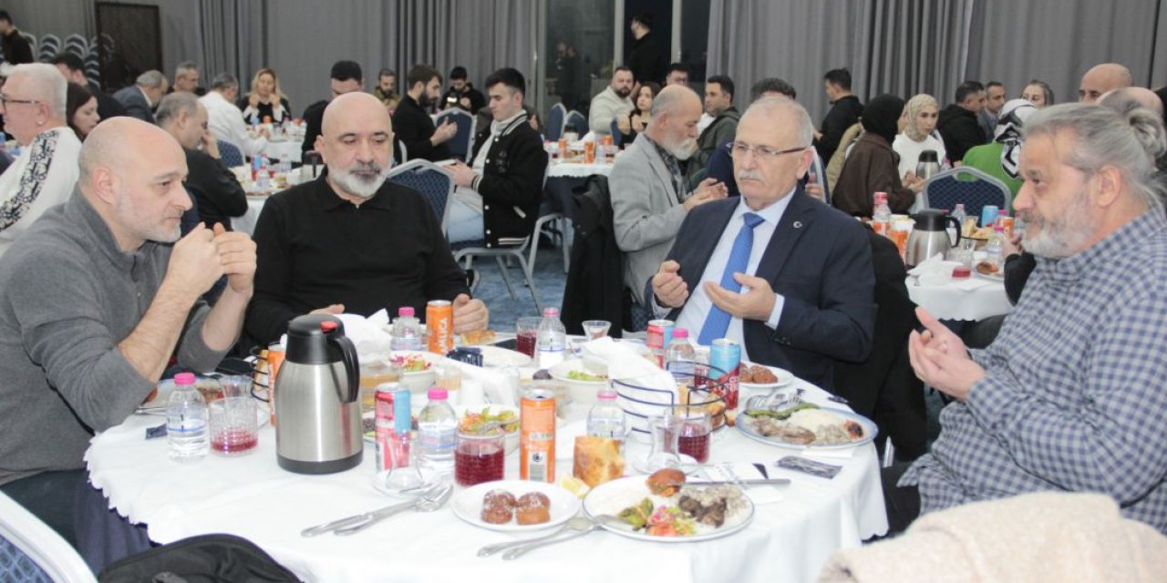 Başkan Bıyık basın mensuplarıyla iftarda buluştu