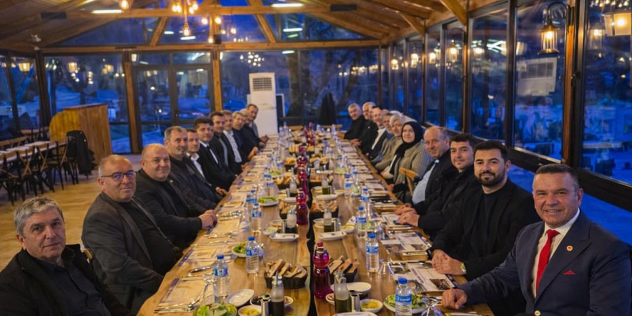 Kandıra Belediyesi Meclisi İftar Sofrasında