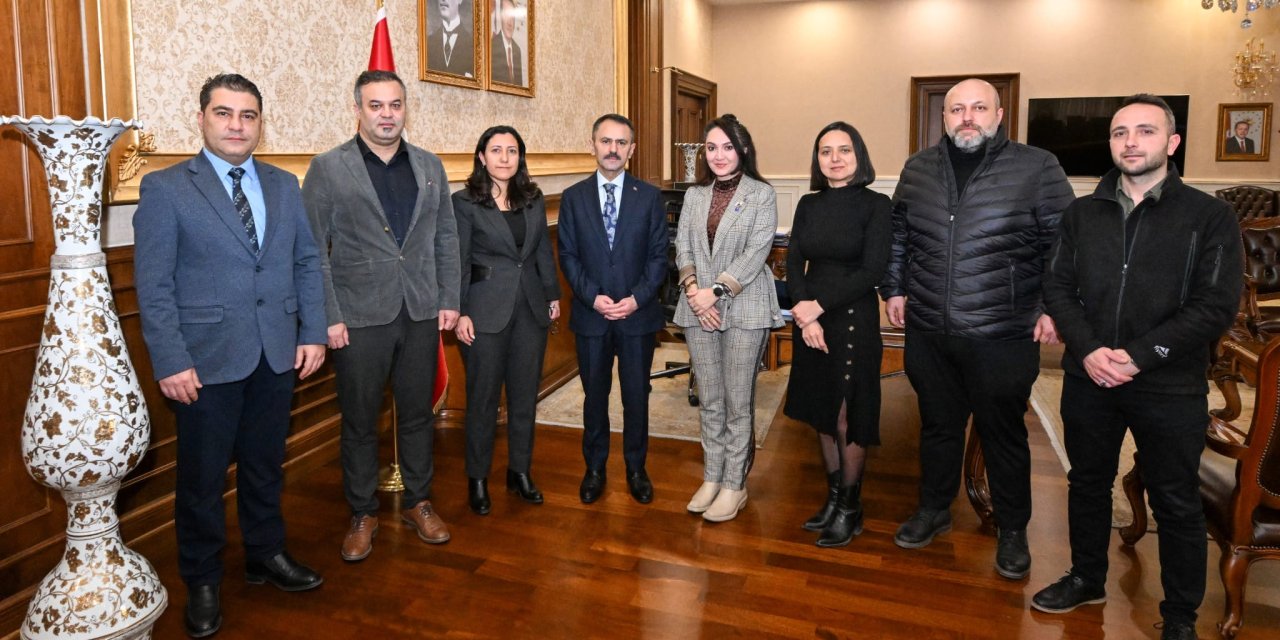 Elektrik Mühendisleri Vali  İlhami Aktaş'ı Ziyaret Etti