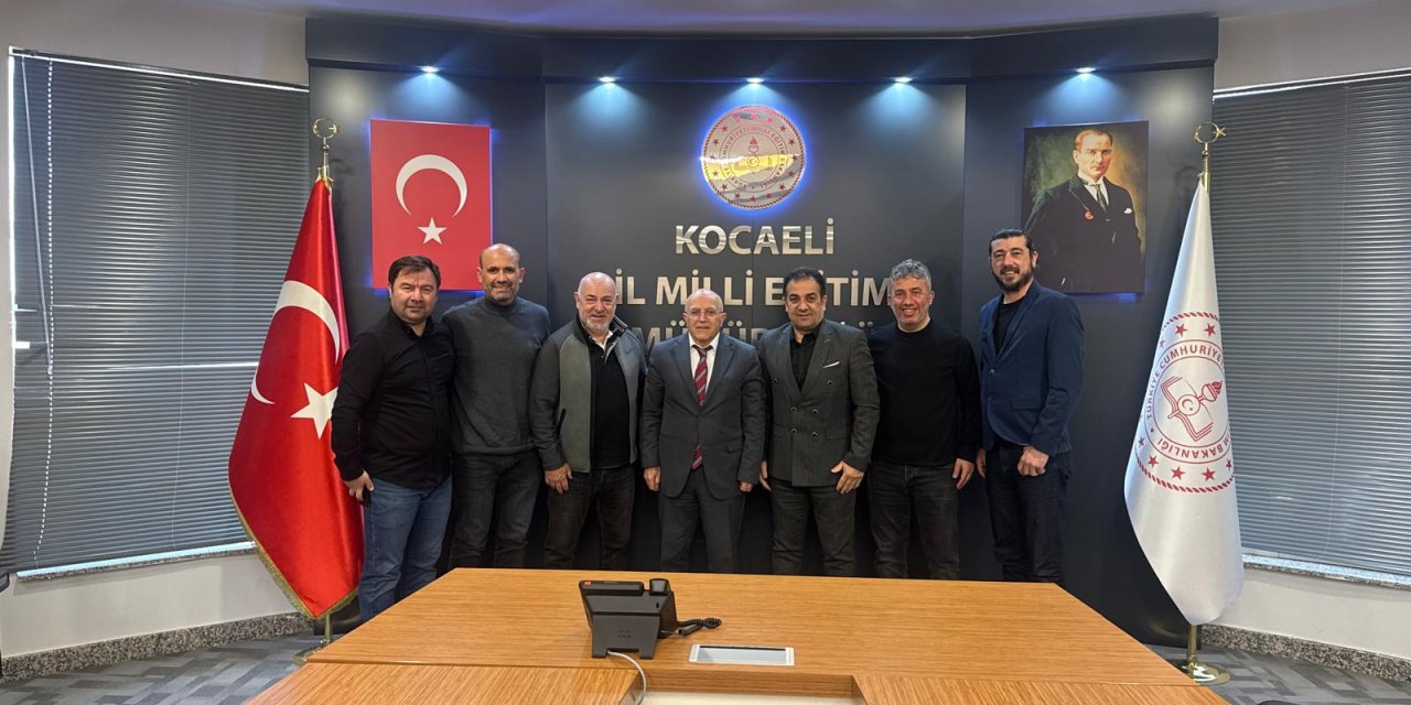 İzmit Belediyesinden Milli Eğitim’e spor ziyareti