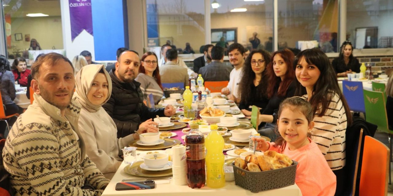 Gebze Gazeteciler Cemiyeti, kadın gazetecileri unutmadı