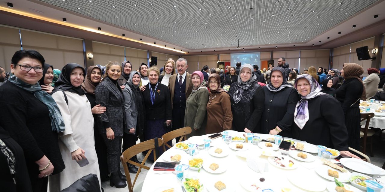 AK Partili kadınlardan  “Kardeşlik İftarı”