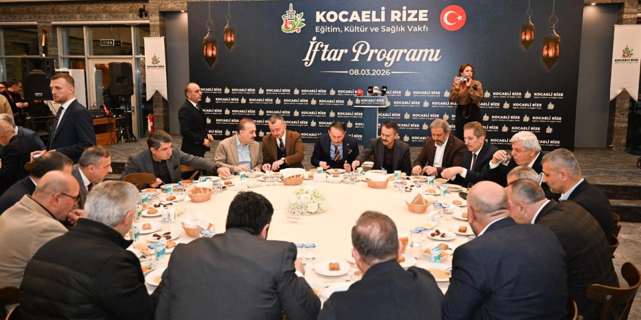 Kocaeli Rize Eğitim, Kültür ve  Sağlık Vakfı'ndan İftar Programı