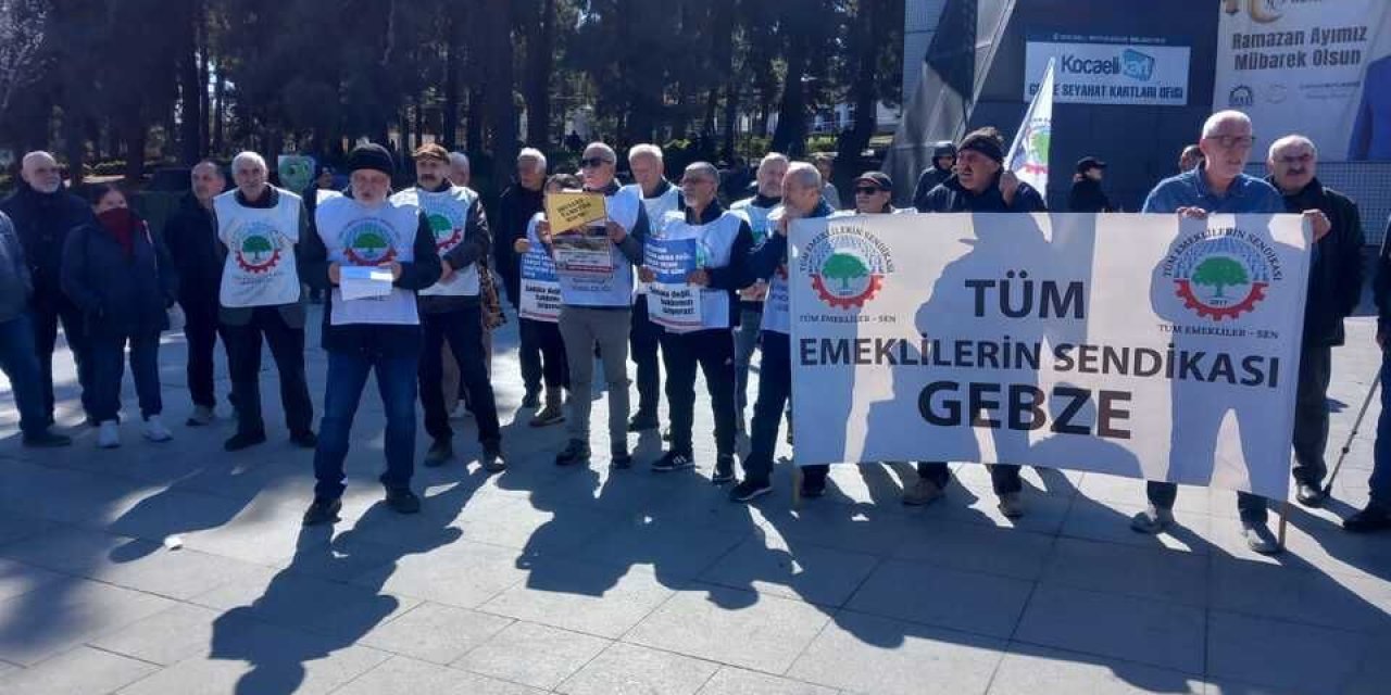 Emekliden Hükümete: "Hakkımız Gasp Ediliyor!"