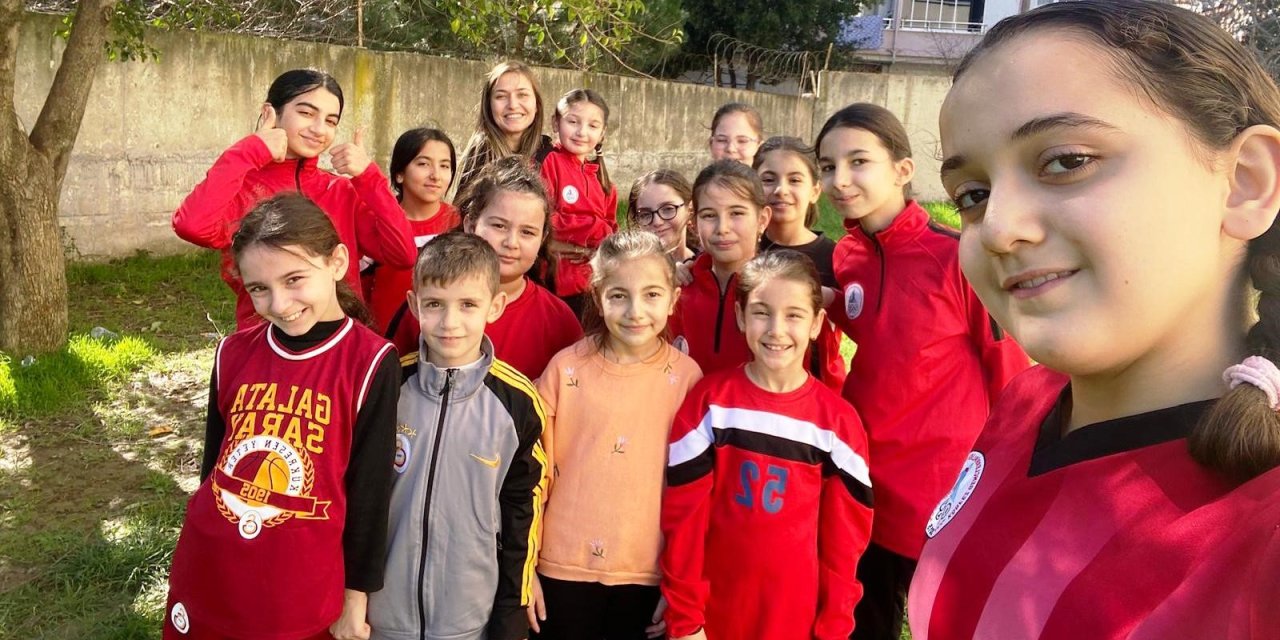 Spor akademisinde yeteneklerini keşfediyor