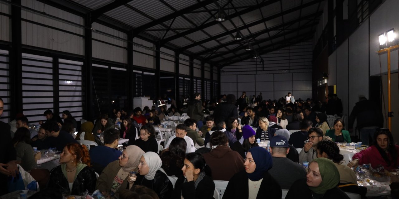 İzmit Belediyesi iftar sofrasını Umuttepe’de kuracak