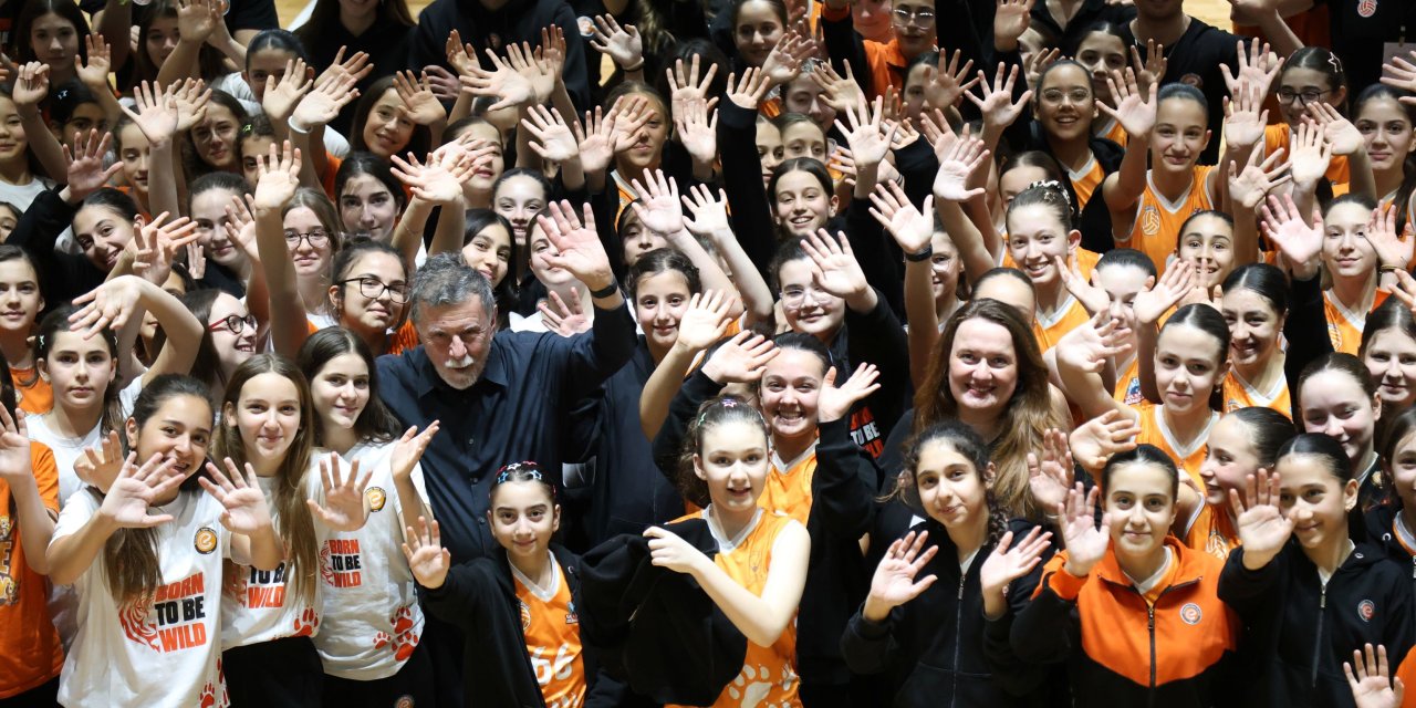 Eczacıbaşı Geleceğe Smaç Kampüsleri’nde erken kayıt dönemi başladı