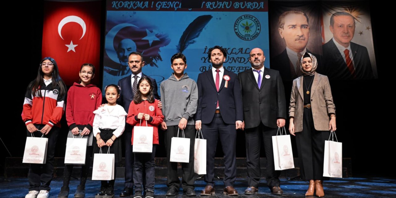 İstiklal Marşı'nın Kabulünün  105. Yılı Kocaeli'de Kutlandı