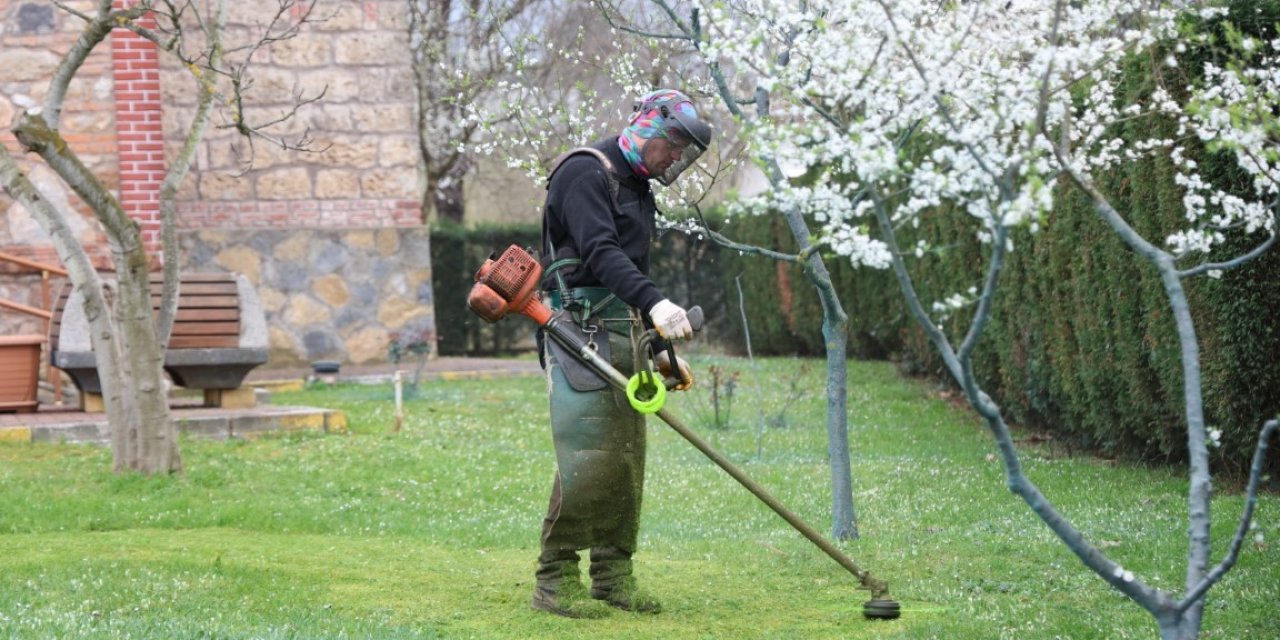 Camilerde Bayram Mesaisi