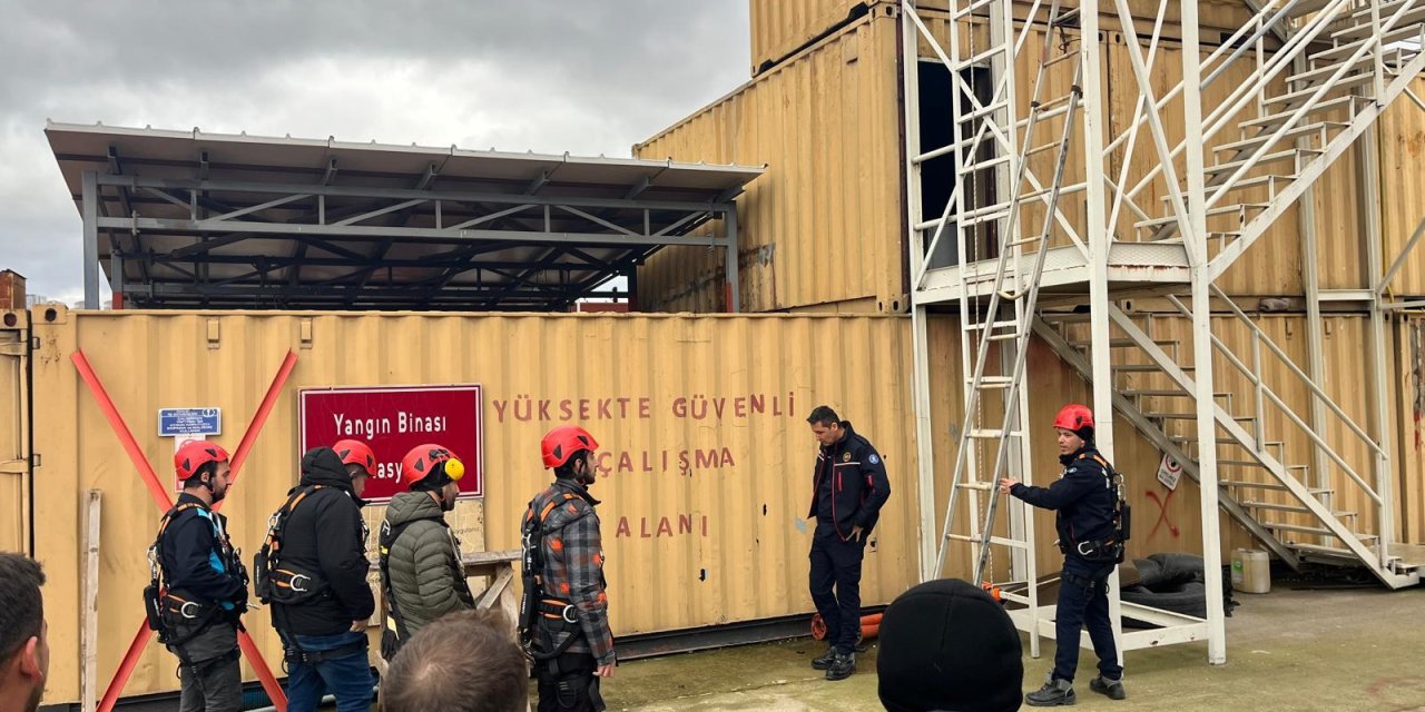 Büyükşehir personeline “yüksekte çalışma” eğitimi