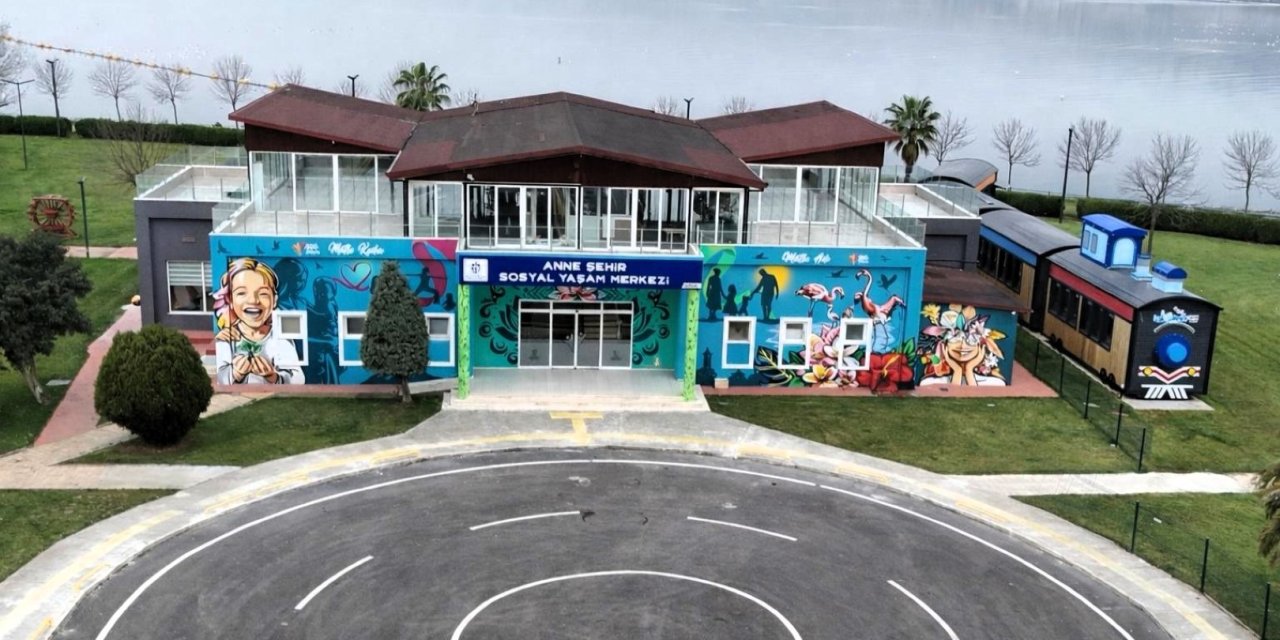 Anne Şehir Merkezi Lotus açılışa hazırlanıyor