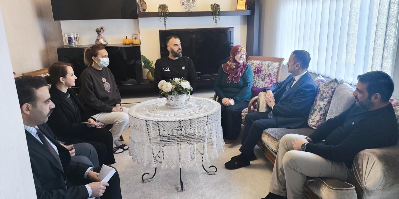 Vali Aktaş, Şehit ve Gazi Yakınlarını Ziyaret Etti