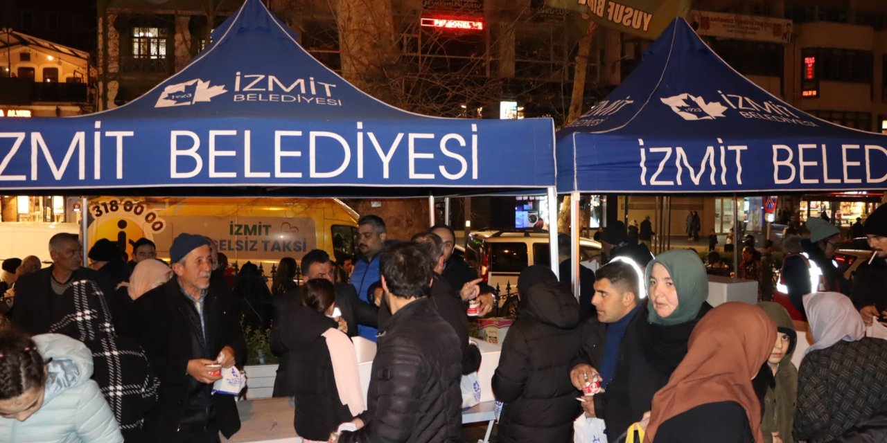 Kadir Gecesi’nde helva ikramı